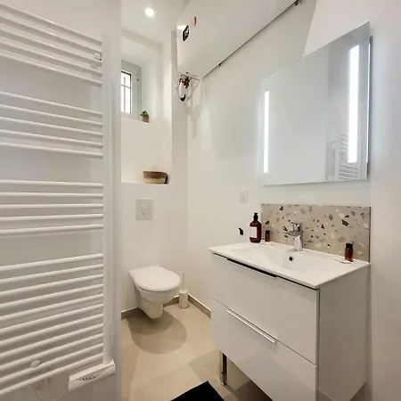 L'isnard 1er - Au Coeur Dantibes Appartement *