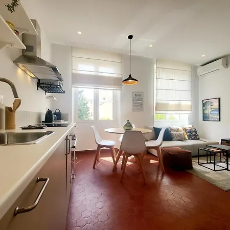 Appartement L'isnard 1er - Au Coeur Dantibes *